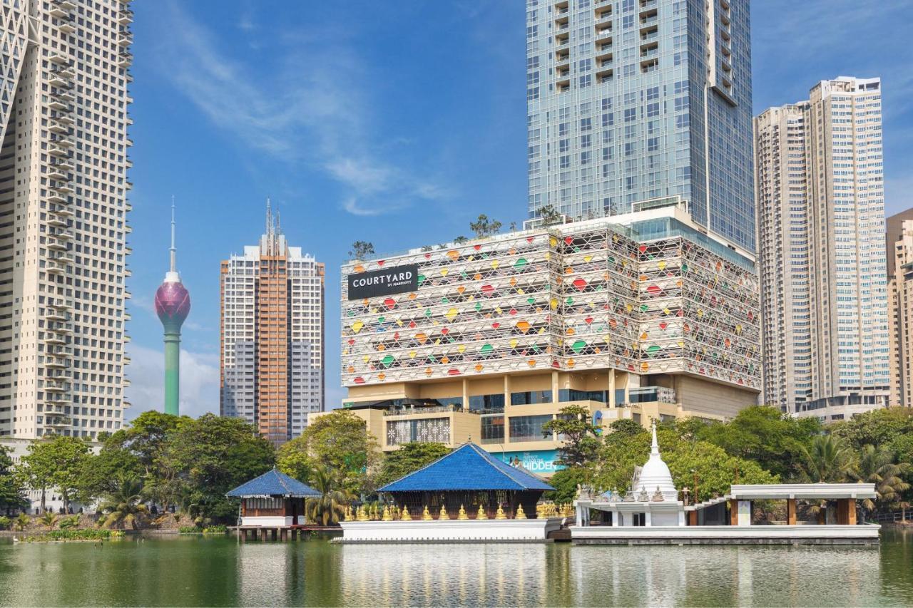 Courtyard By Marriott Colombo Hotel Exterior photo