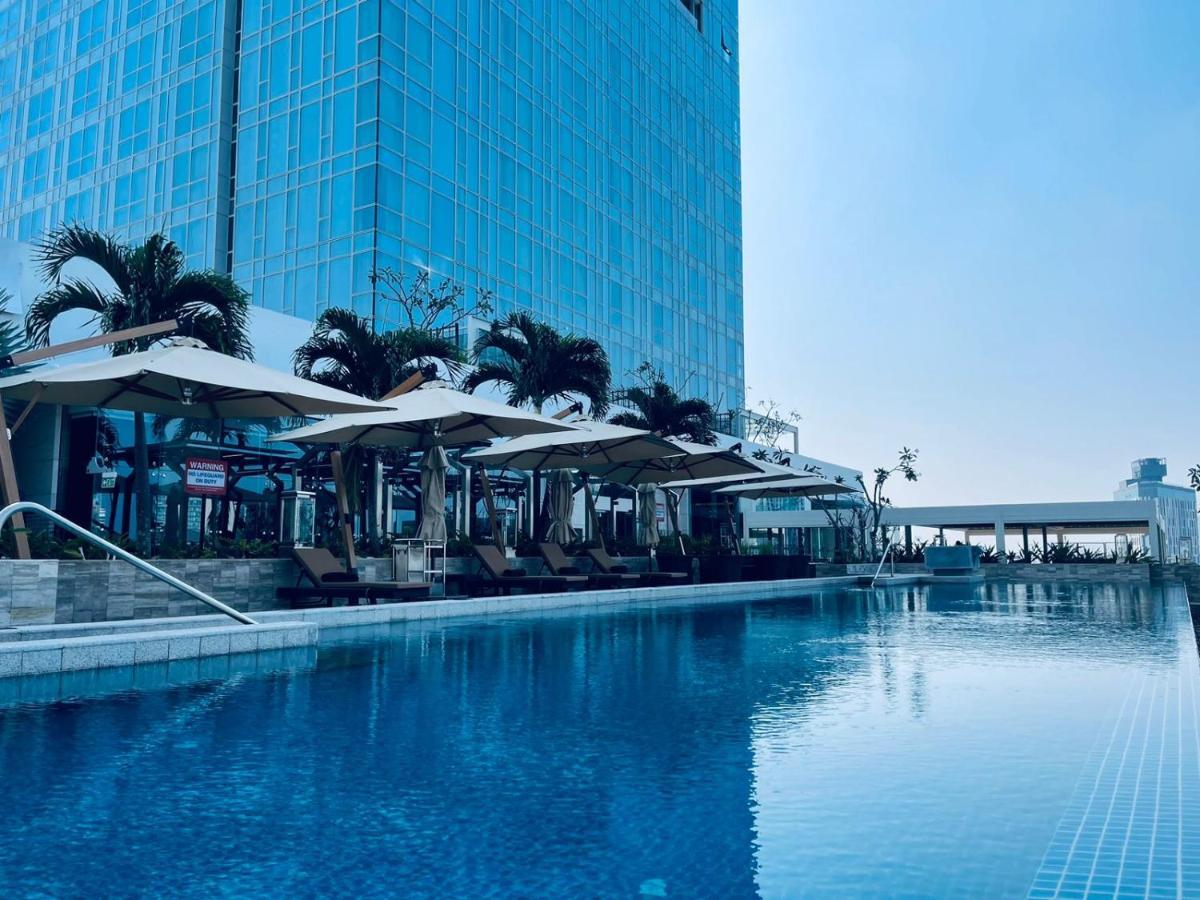 Courtyard By Marriott Colombo Hotel Exterior photo