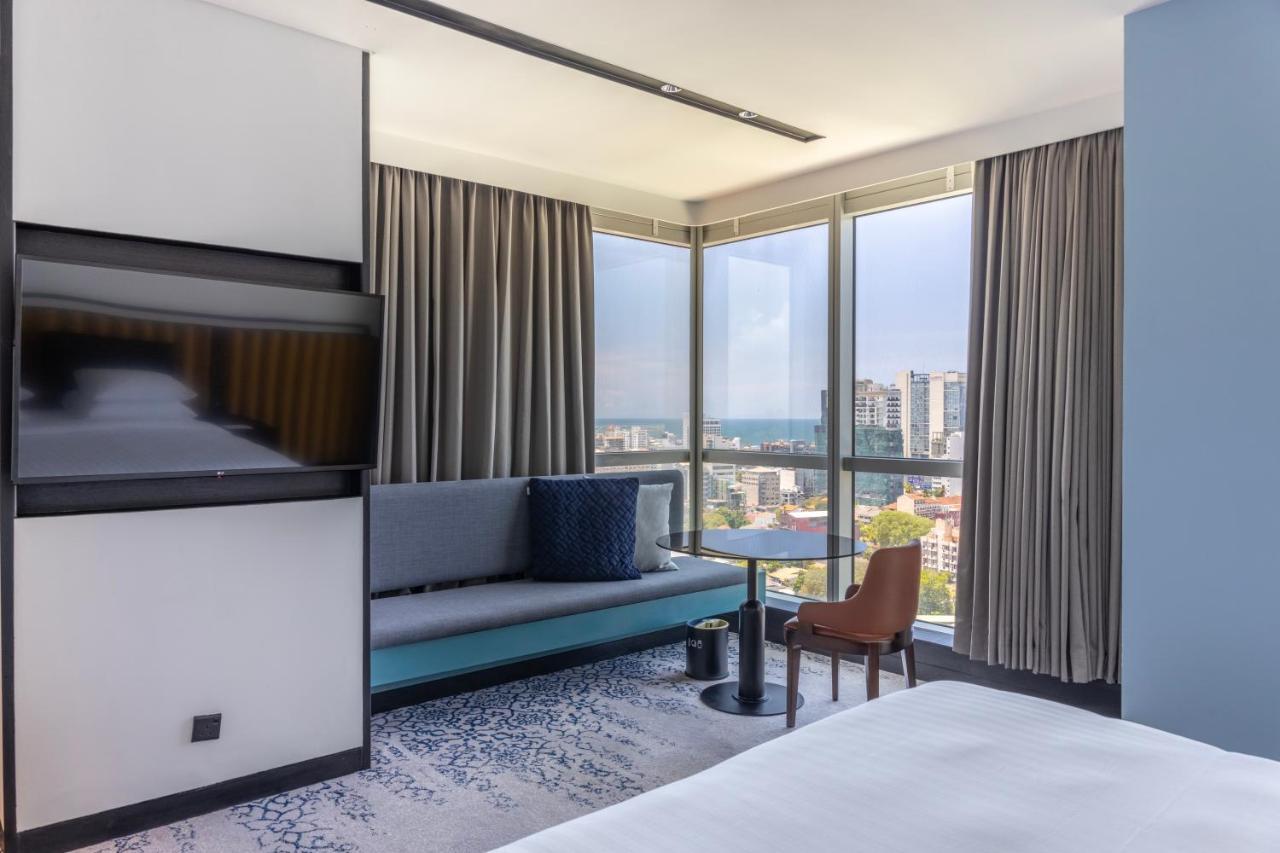 Courtyard By Marriott Colombo Hotel Exterior photo