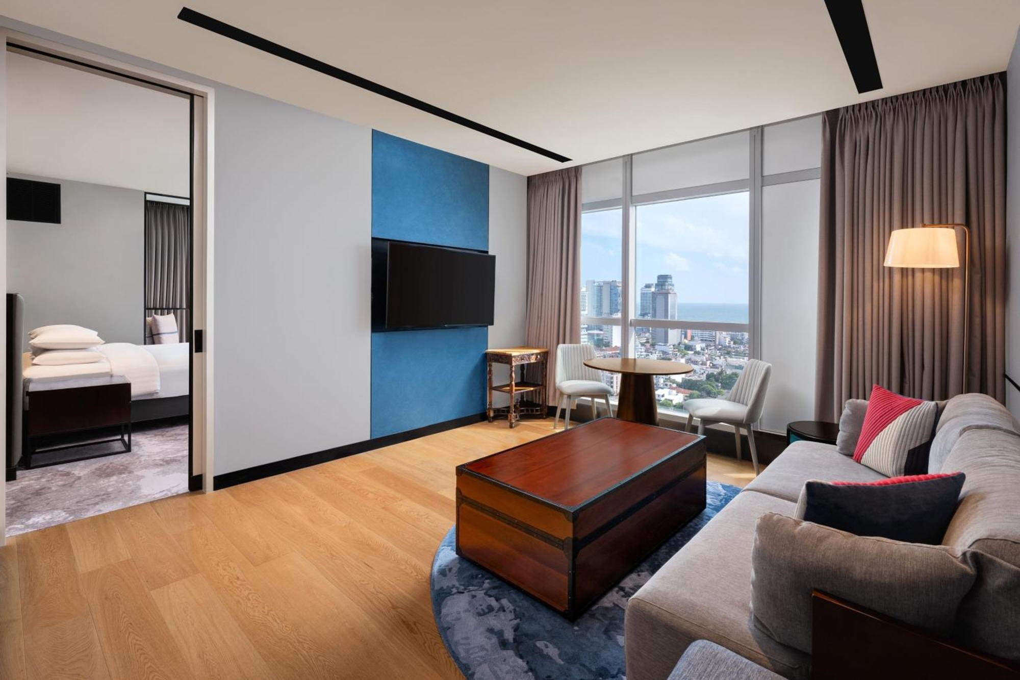 Courtyard By Marriott Colombo Hotel Exterior photo