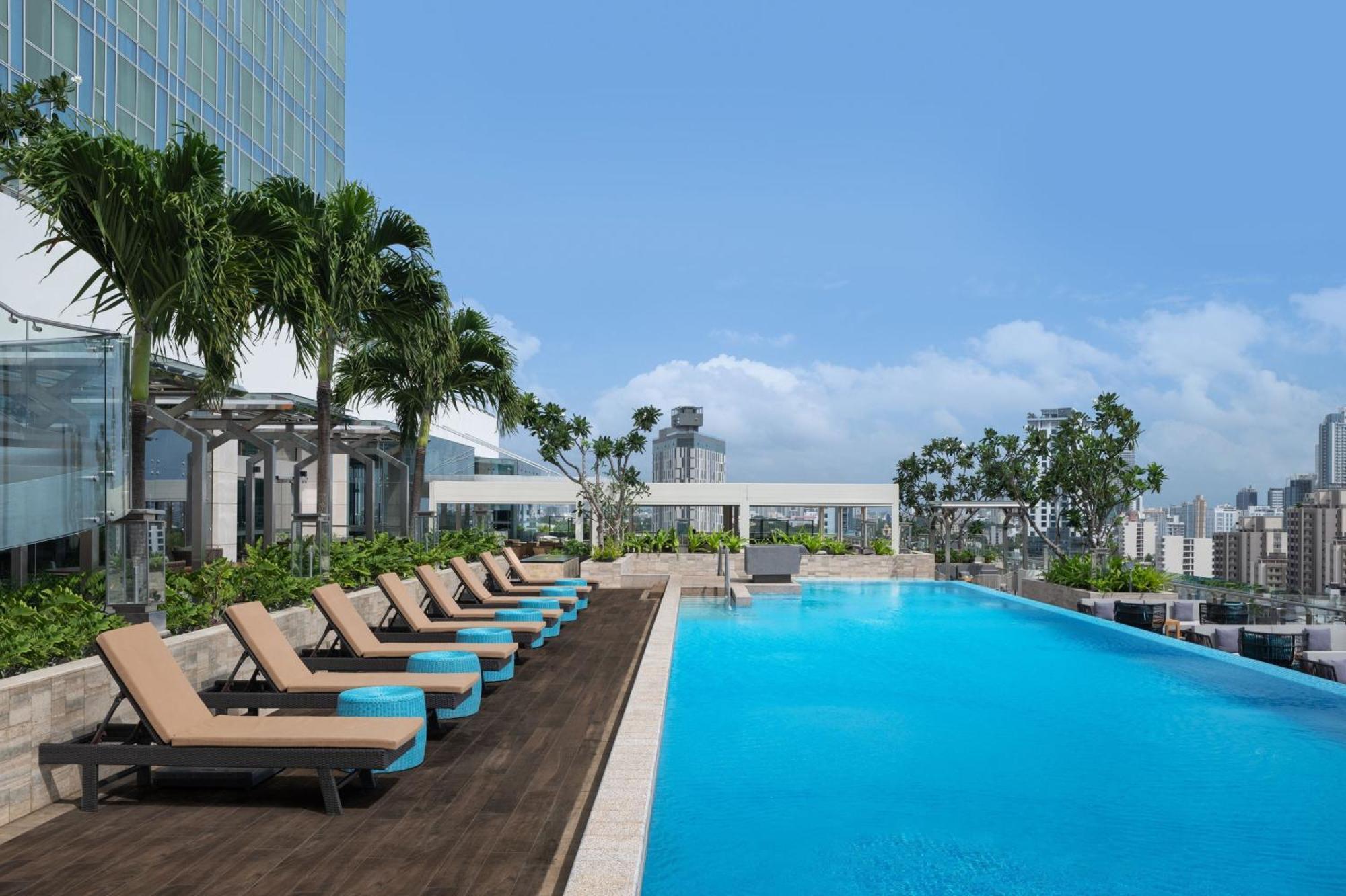 Courtyard By Marriott Colombo Hotel Exterior photo