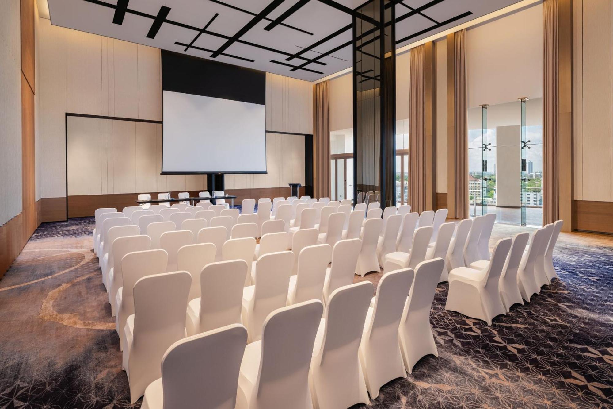 Courtyard By Marriott Colombo Hotel Exterior photo